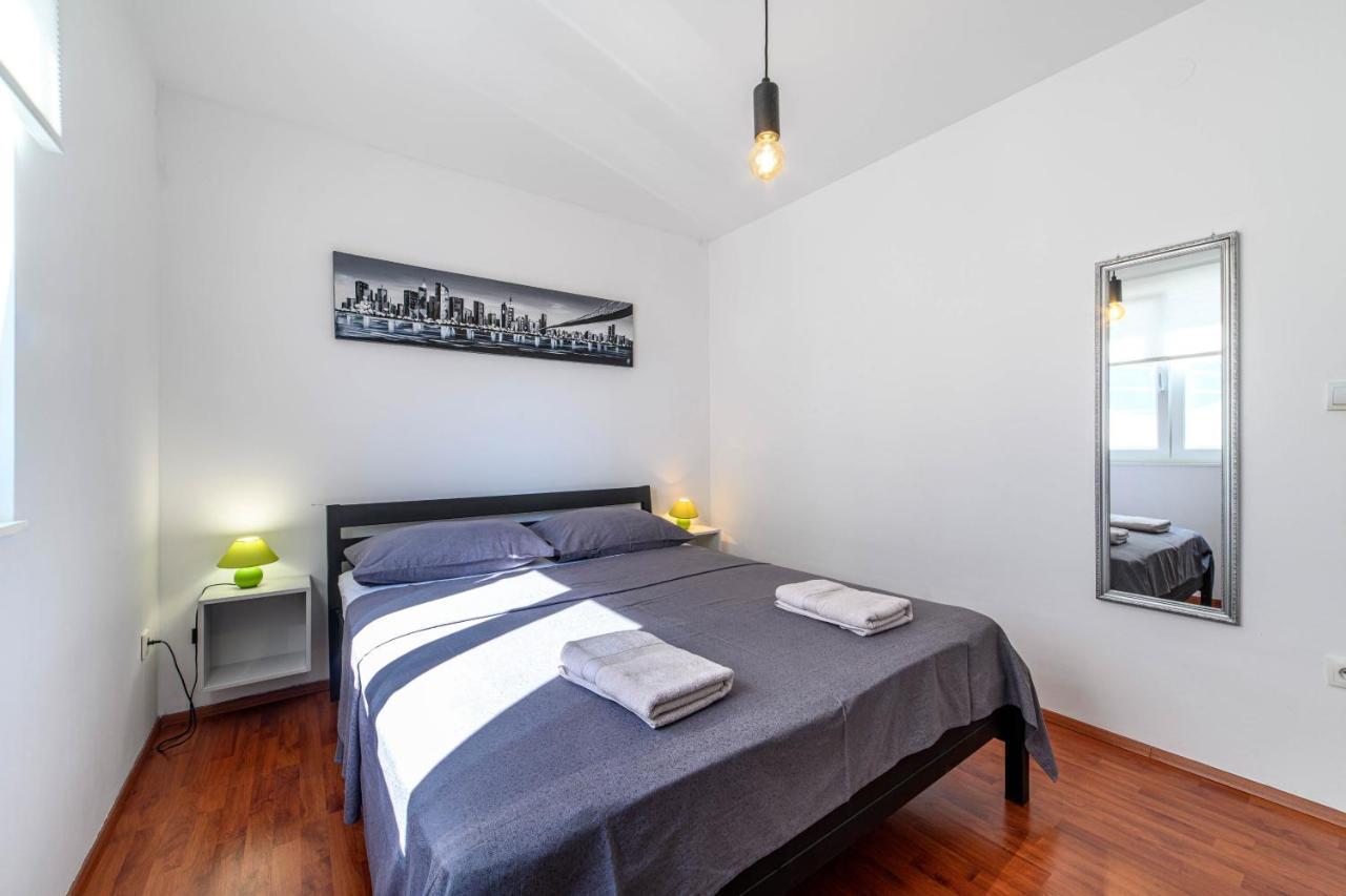 Apartment Seaside Zaboric